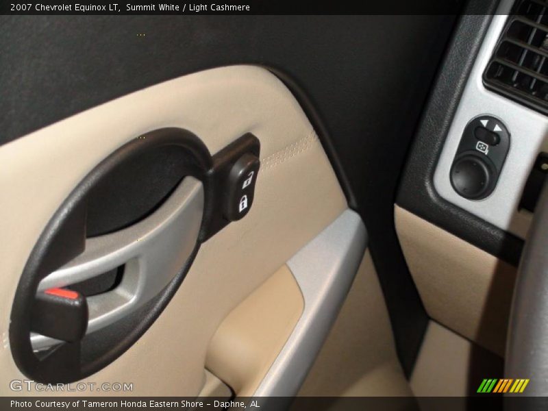 Summit White / Light Cashmere 2007 Chevrolet Equinox LT