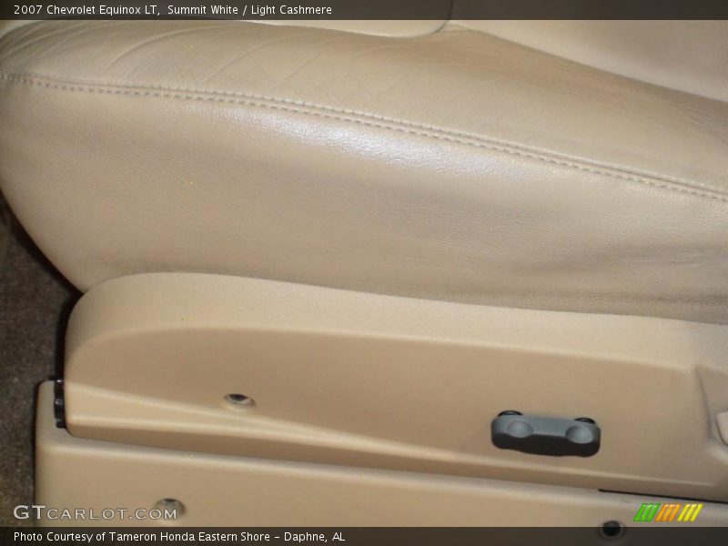Summit White / Light Cashmere 2007 Chevrolet Equinox LT