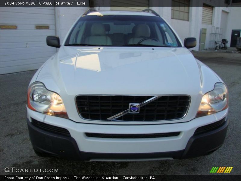 Ice White / Taupe 2004 Volvo XC90 T6 AWD