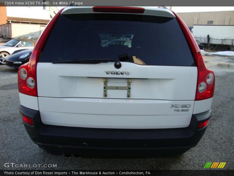 Ice White / Taupe 2004 Volvo XC90 T6 AWD