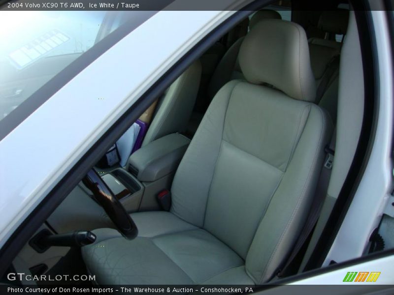 Ice White / Taupe 2004 Volvo XC90 T6 AWD