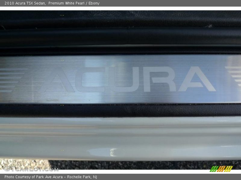 Premium White Pearl / Ebony 2010 Acura TSX Sedan