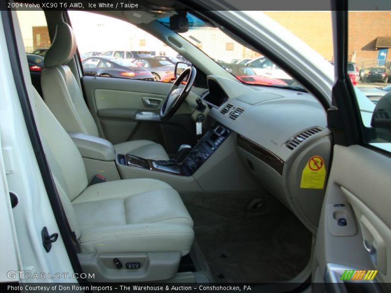 Ice White / Taupe 2004 Volvo XC90 T6 AWD