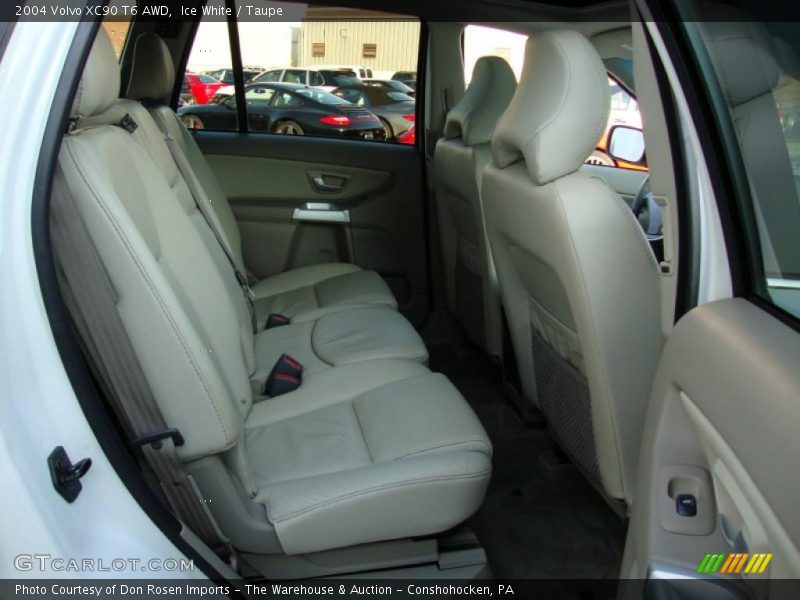 Ice White / Taupe 2004 Volvo XC90 T6 AWD