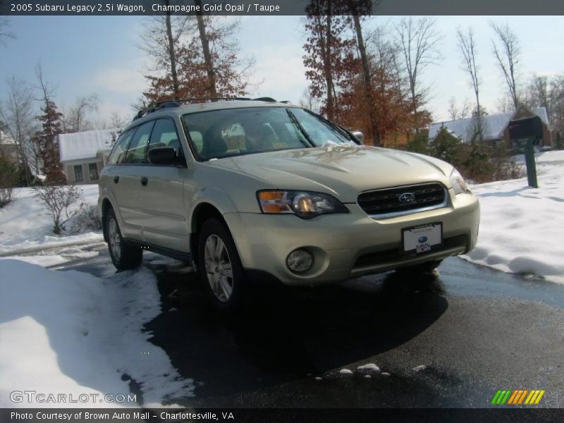 Champagne Gold Opal / Taupe 2005 Subaru Legacy 2.5i Wagon