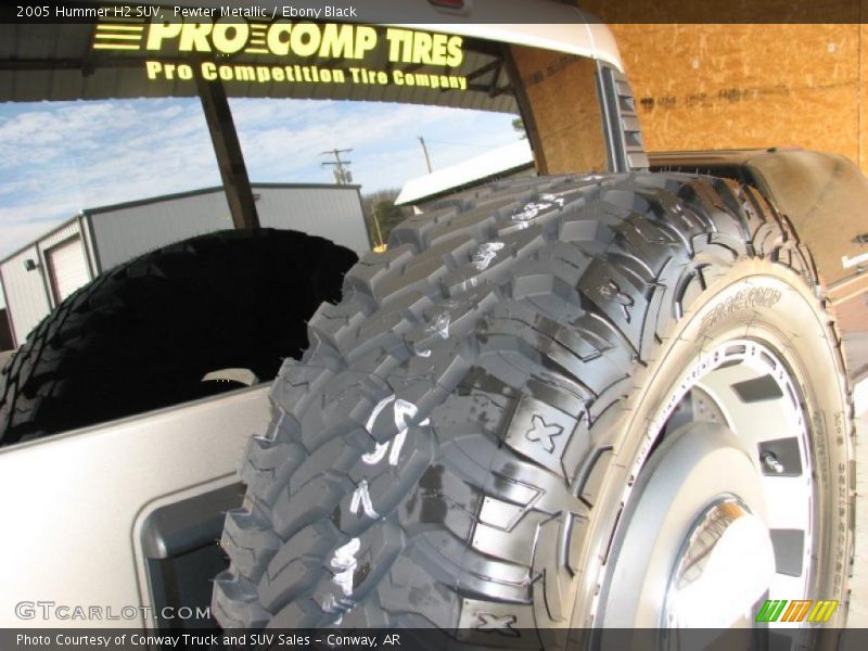 Pewter Metallic / Ebony Black 2005 Hummer H2 SUV