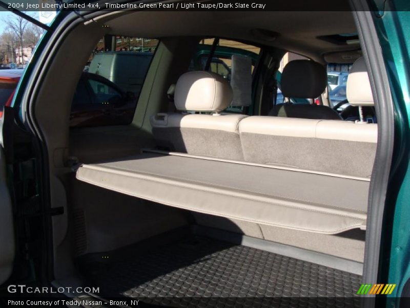 Timberline Green Pearl / Light Taupe/Dark Slate Gray 2004 Jeep Liberty Limited 4x4