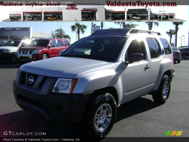 Avalanche White / Graphite 2007 Nissan Xterra S