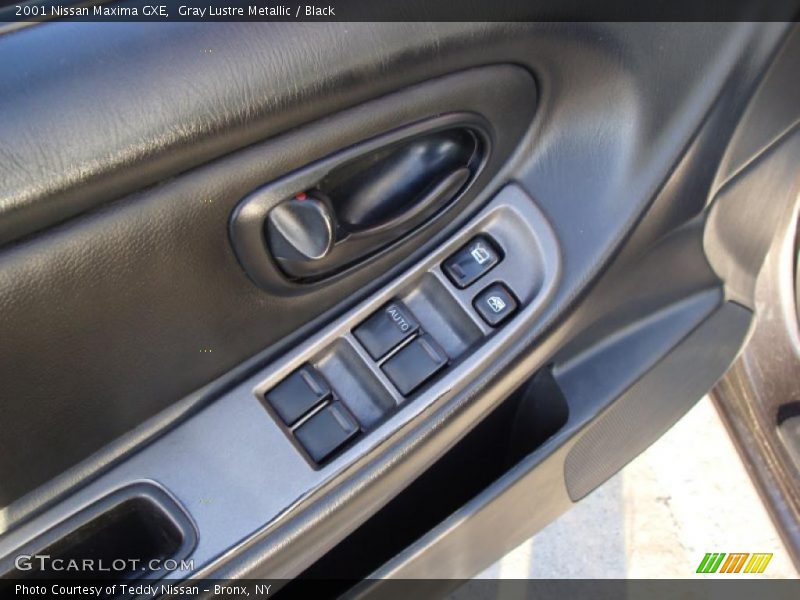 Gray Lustre Metallic / Black 2001 Nissan Maxima GXE