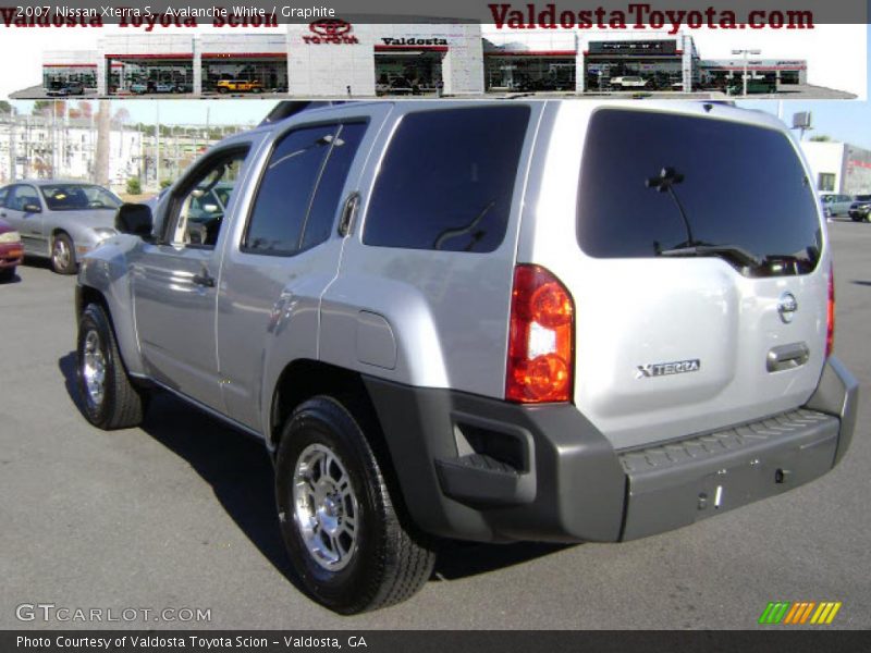 Avalanche White / Graphite 2007 Nissan Xterra S
