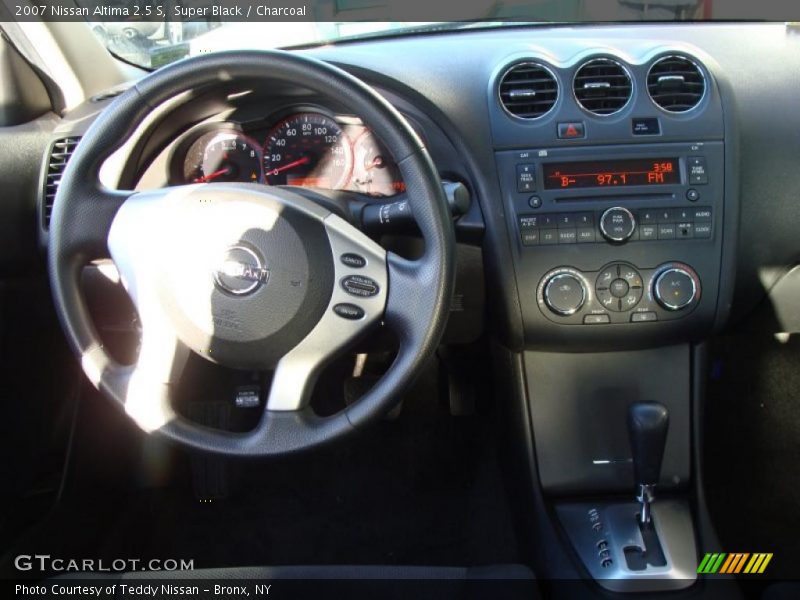 Super Black / Charcoal 2007 Nissan Altima 2.5 S