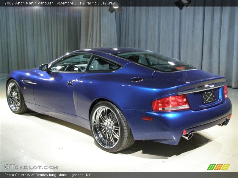 Aviemore Blue / Pacific Blue/Grey 2002 Aston Martin Vanquish