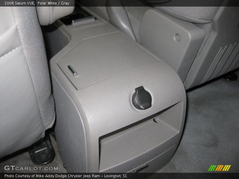 Polar White / Gray 2006 Saturn VUE
