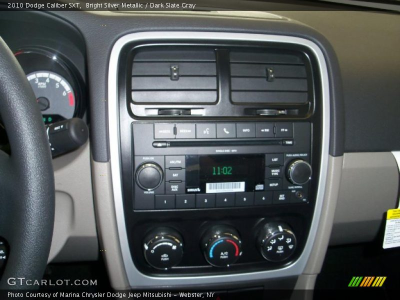 Bright Silver Metallic / Dark Slate Gray 2010 Dodge Caliber SXT