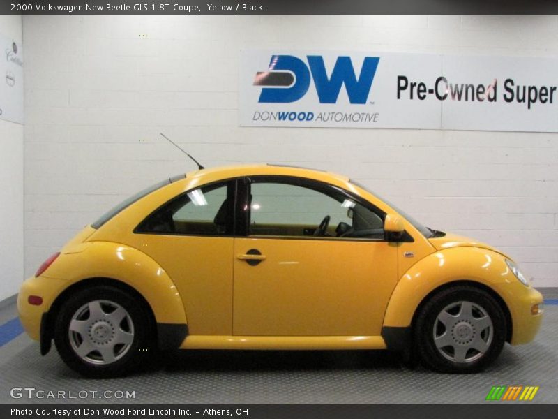 Yellow / Black 2000 Volkswagen New Beetle GLS 1.8T Coupe