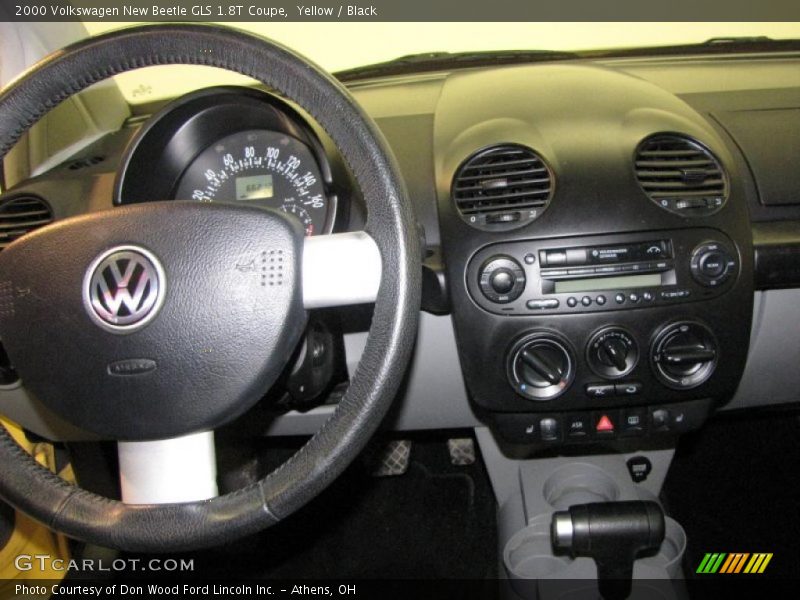 Yellow / Black 2000 Volkswagen New Beetle GLS 1.8T Coupe