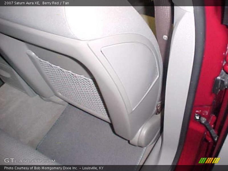 Berry Red / Tan 2007 Saturn Aura XE