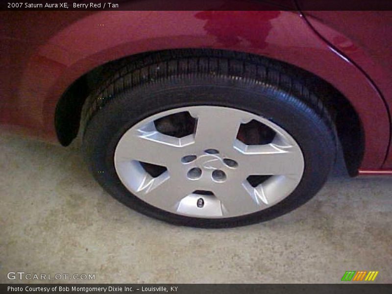 Berry Red / Tan 2007 Saturn Aura XE
