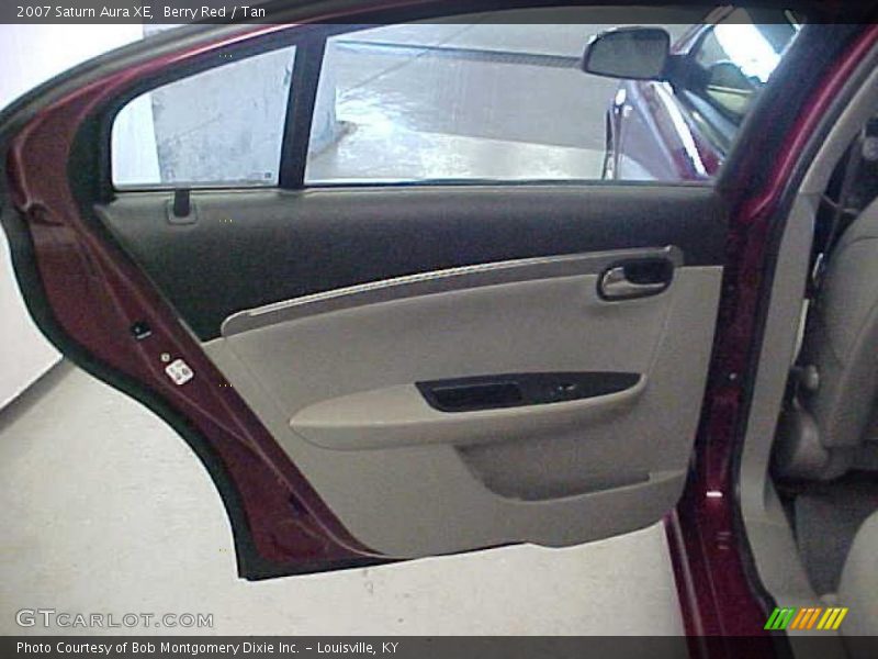 Berry Red / Tan 2007 Saturn Aura XE