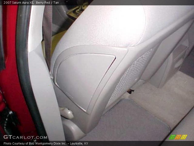 Berry Red / Tan 2007 Saturn Aura XE
