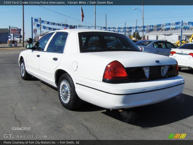 Vibrant White / Dark Denim Blue 2000 Ford Crown Victoria Police Interceptor