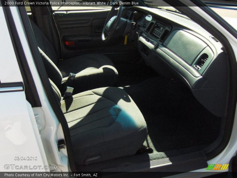 Vibrant White / Dark Denim Blue 2000 Ford Crown Victoria Police Interceptor