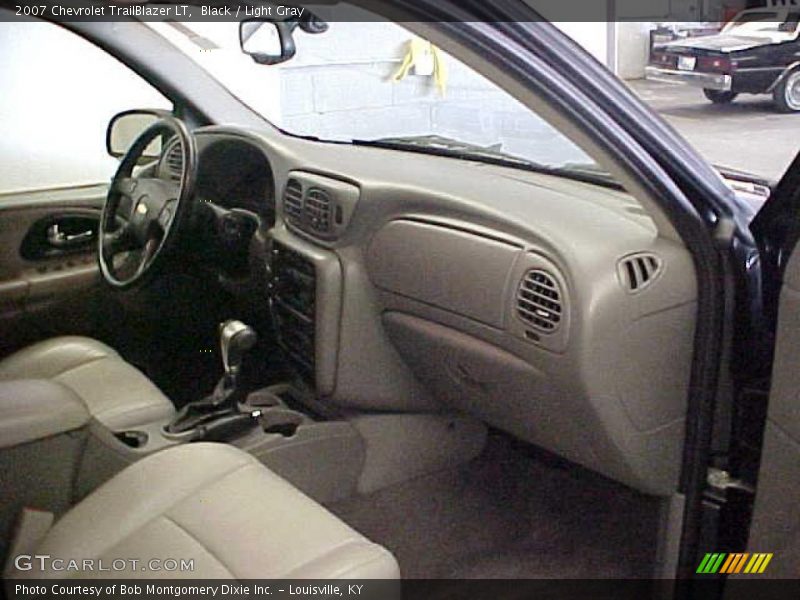Black / Light Gray 2007 Chevrolet TrailBlazer LT