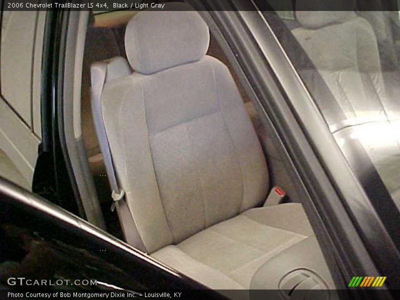 Black / Light Gray 2006 Chevrolet TrailBlazer LS 4x4