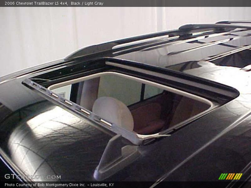 Black / Light Gray 2006 Chevrolet TrailBlazer LS 4x4