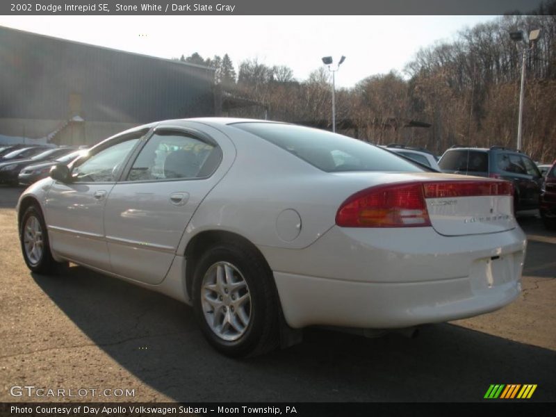 Stone White / Dark Slate Gray 2002 Dodge Intrepid SE