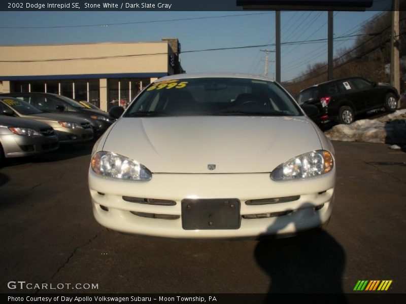 Stone White / Dark Slate Gray 2002 Dodge Intrepid SE
