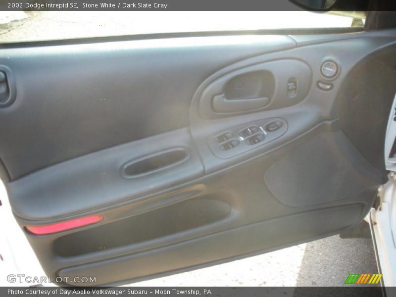 Stone White / Dark Slate Gray 2002 Dodge Intrepid SE