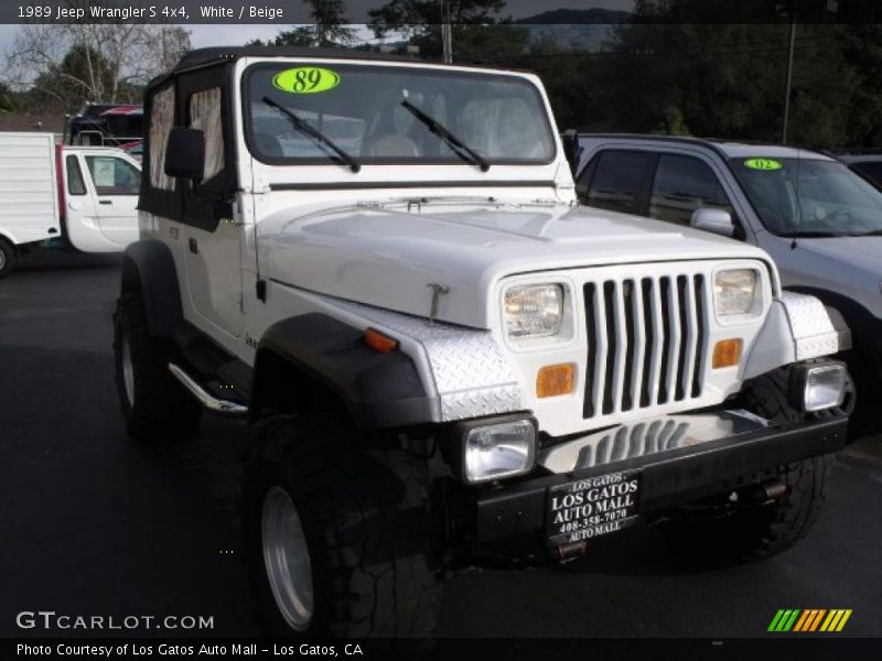 White / Beige 1989 Jeep Wrangler S 4x4