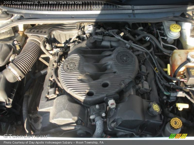 Stone White / Dark Slate Gray 2002 Dodge Intrepid SE