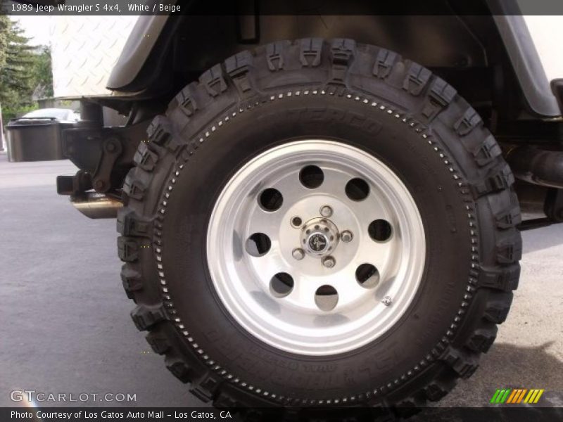 White / Beige 1989 Jeep Wrangler S 4x4