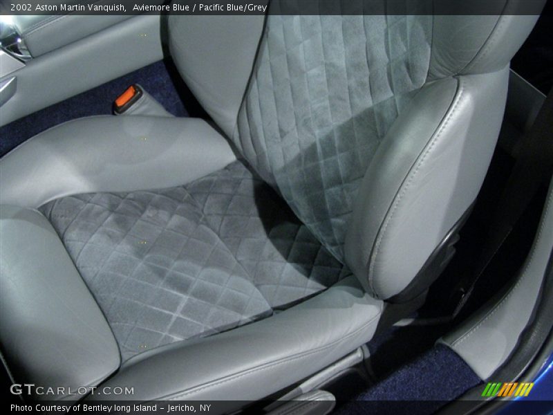 Aviemore Blue / Pacific Blue/Grey 2002 Aston Martin Vanquish
