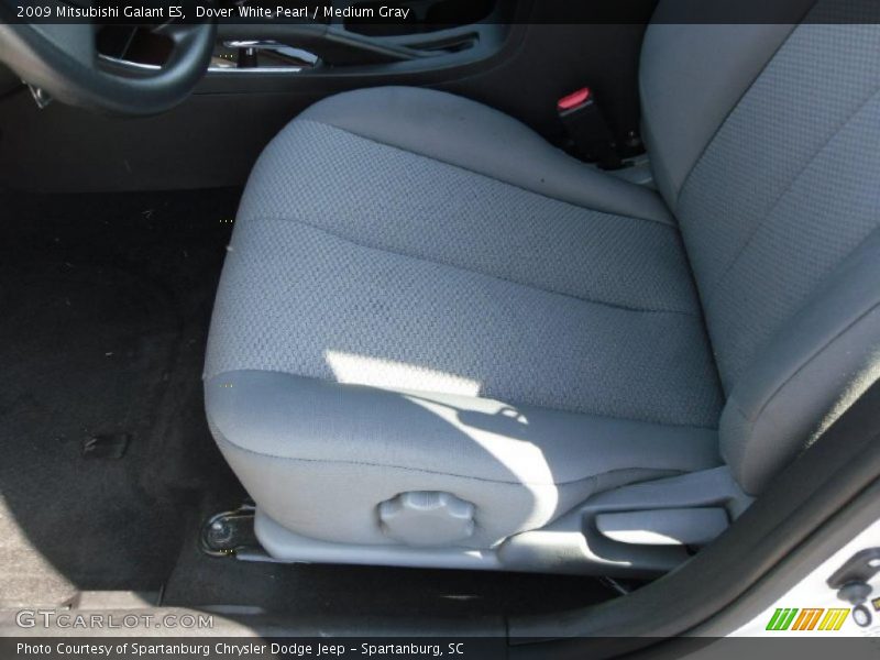Dover White Pearl / Medium Gray 2009 Mitsubishi Galant ES
