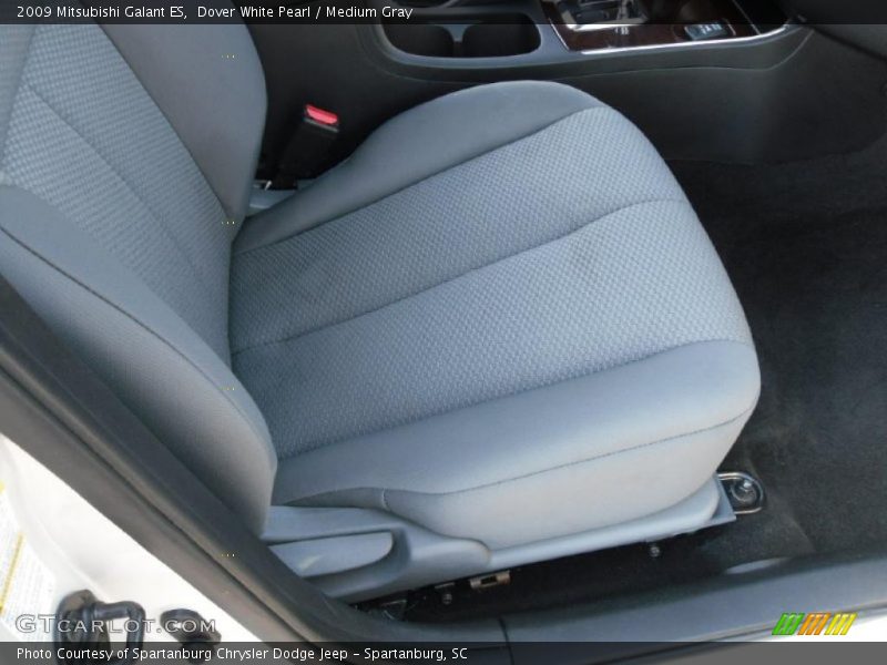Dover White Pearl / Medium Gray 2009 Mitsubishi Galant ES