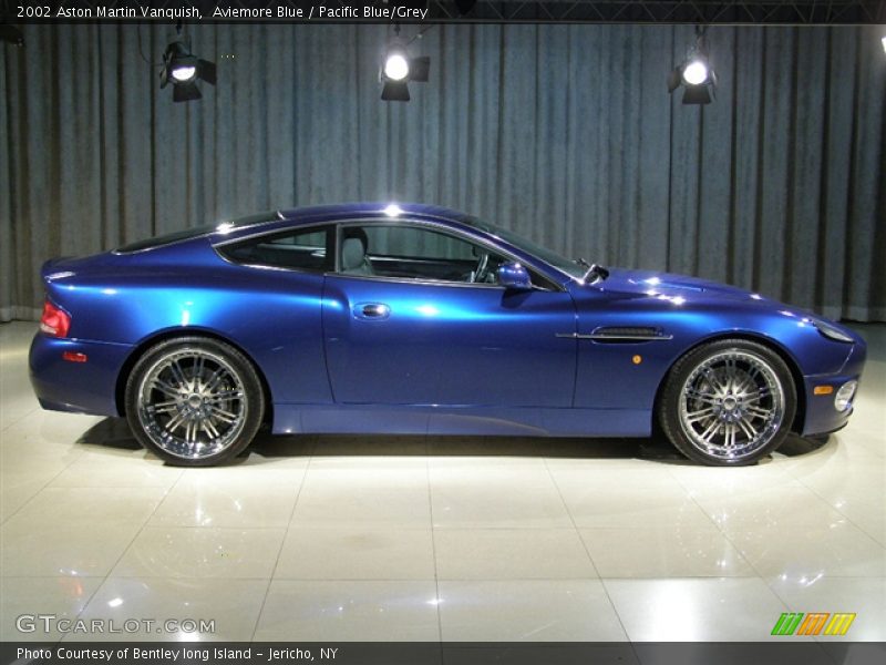 Aviemore Blue / Pacific Blue/Grey 2002 Aston Martin Vanquish