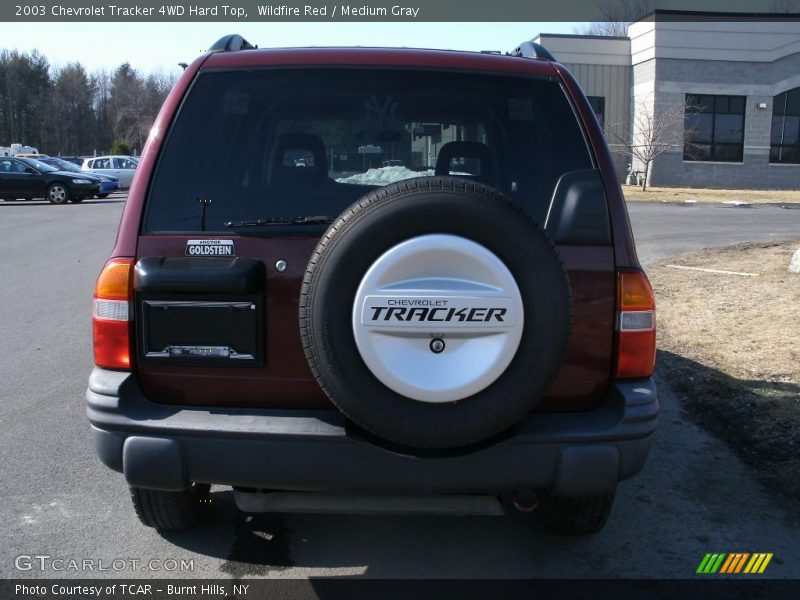 Wildfire Red / Medium Gray 2003 Chevrolet Tracker 4WD Hard Top