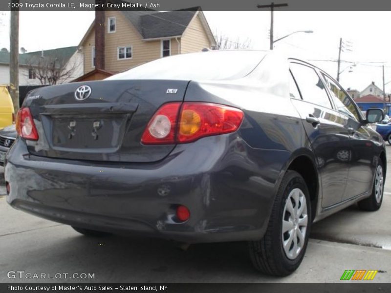 Magnetic Gray Metallic / Ash 2009 Toyota Corolla LE