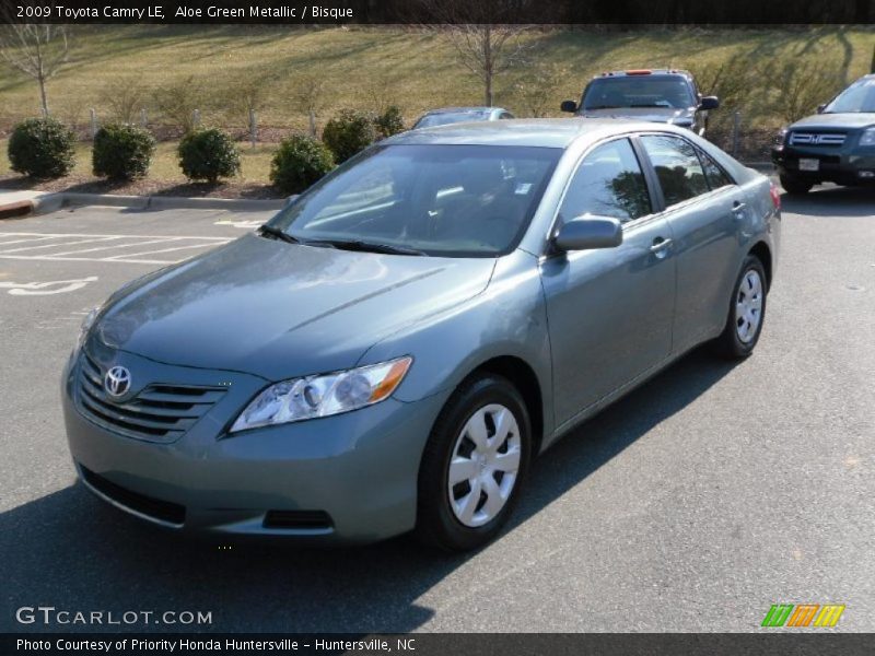 Aloe Green Metallic / Bisque 2009 Toyota Camry LE