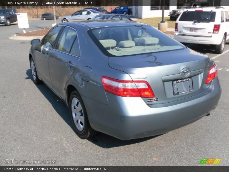 Aloe Green Metallic / Bisque 2009 Toyota Camry LE