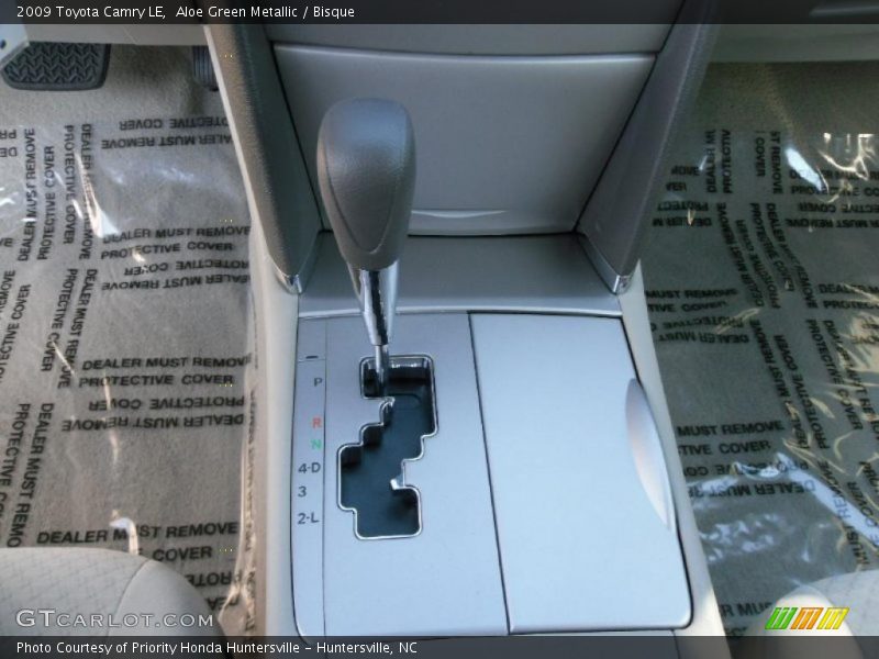 Aloe Green Metallic / Bisque 2009 Toyota Camry LE