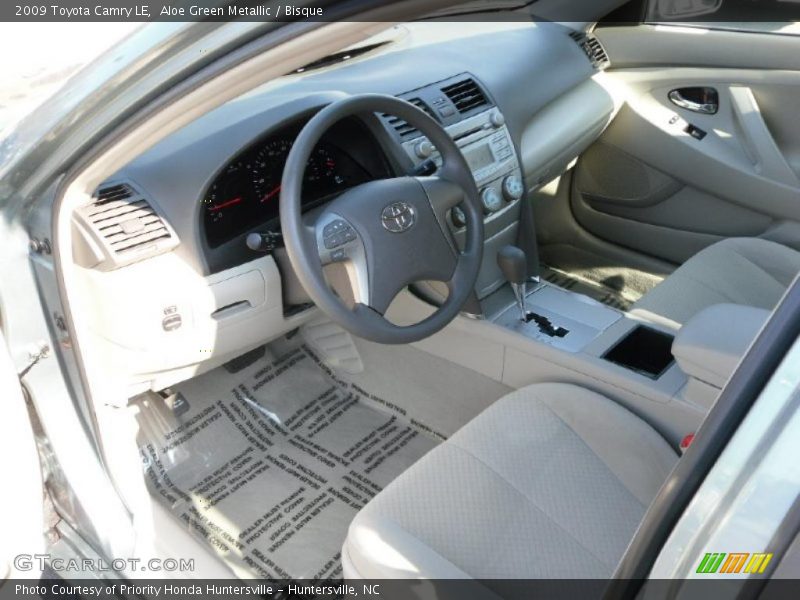 Aloe Green Metallic / Bisque 2009 Toyota Camry LE