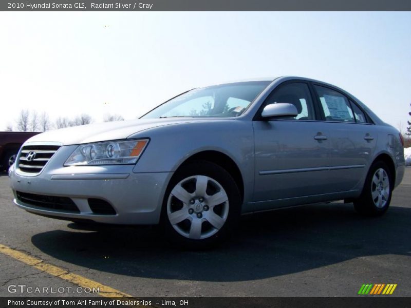 Radiant Silver / Gray 2010 Hyundai Sonata GLS
