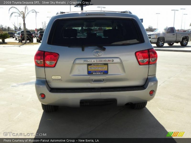 Silver Sky Metallic / Graphite Gray 2009 Toyota Sequoia SR5