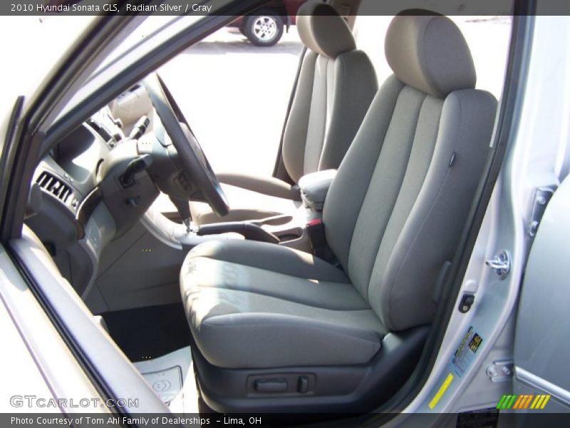 Radiant Silver / Gray 2010 Hyundai Sonata GLS