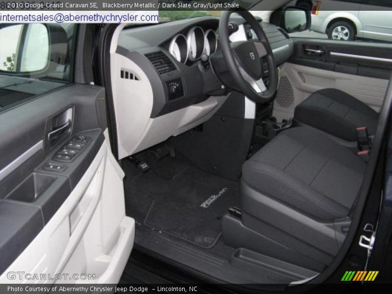Blackberry Metallic / Dark Slate Gray/Light Shale 2010 Dodge Grand Caravan SE
