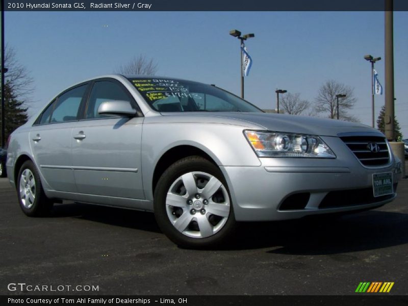 Radiant Silver / Gray 2010 Hyundai Sonata GLS